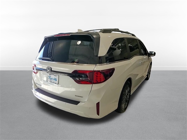 2025 Honda Odyssey Touring 8