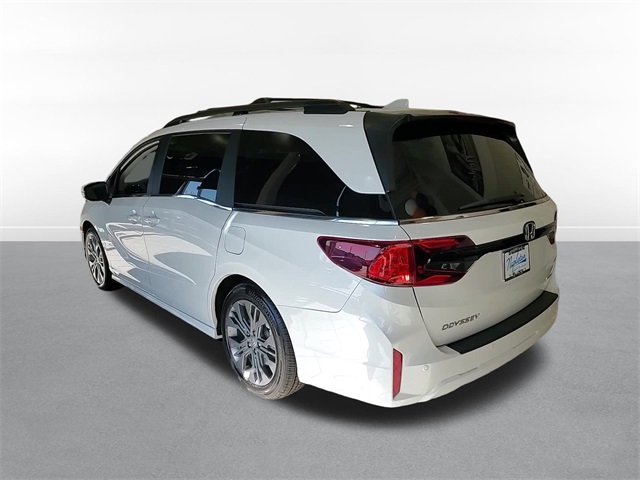 2025 Honda Odyssey Touring 15