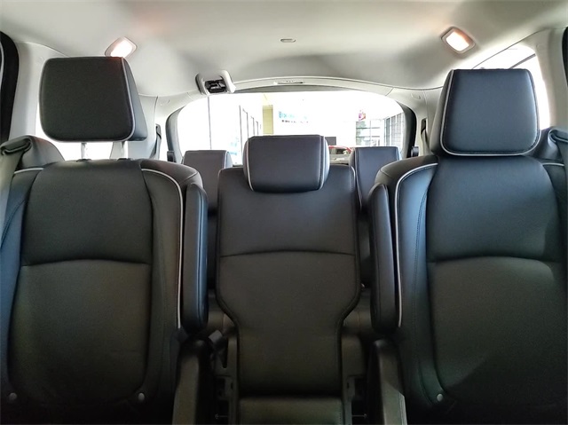 2025 Honda Odyssey Touring 32