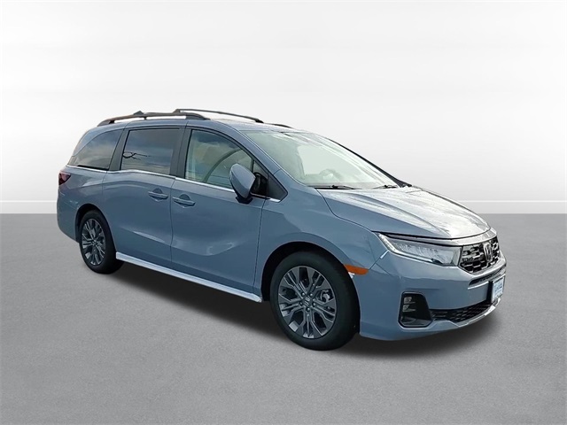 2025 Honda Odyssey Touring 3