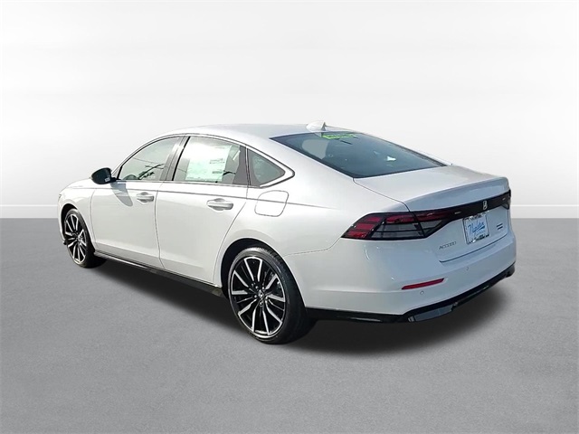 2025 Honda Accord Hybrid Touring 5