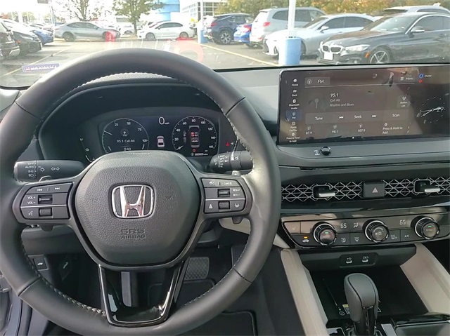 2025 Honda Accord Hybrid EX-L 23