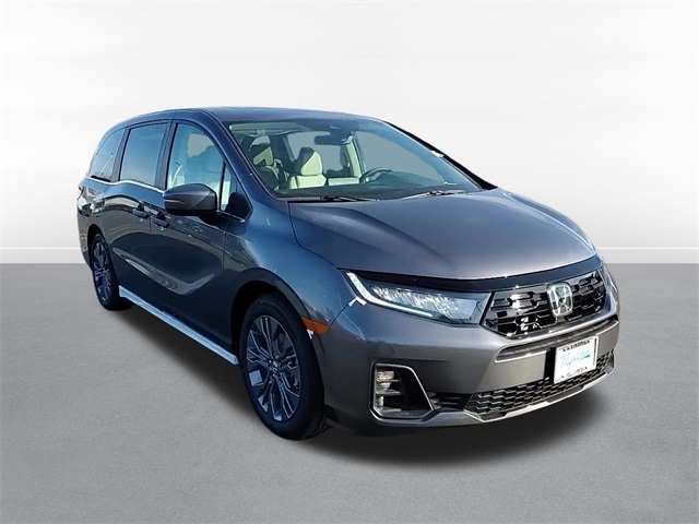 2025 Honda Odyssey Touring 3