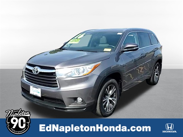 2016 Toyota Highlander XLE V6 1