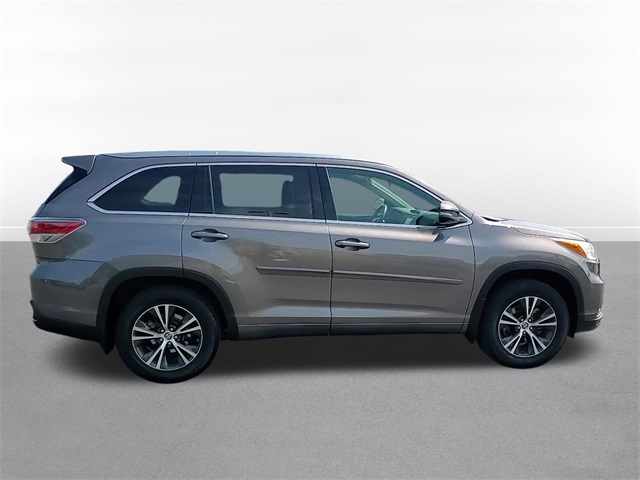 2016 Toyota Highlander XLE V6 4