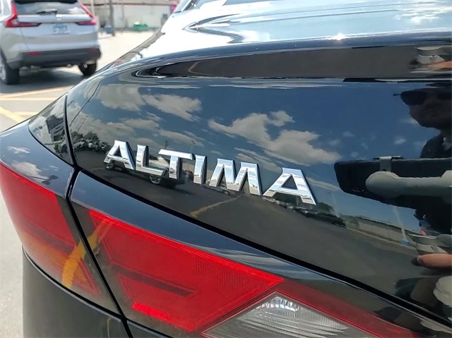 2022 Nissan Altima 2.5 SV 7