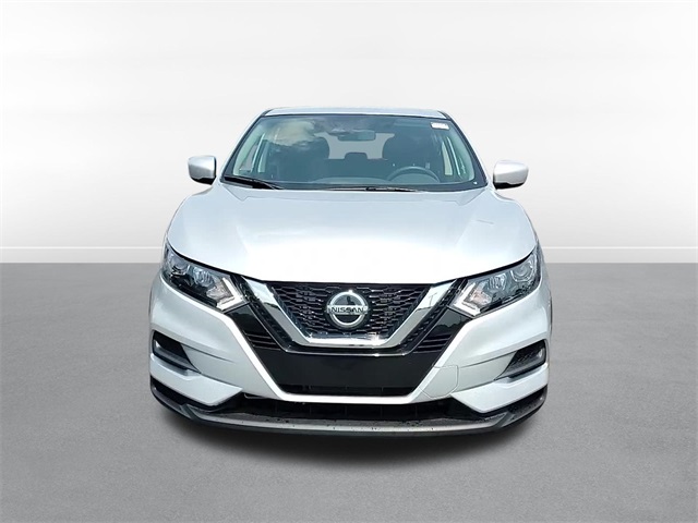 2022 Nissan Rogue Sport S 2