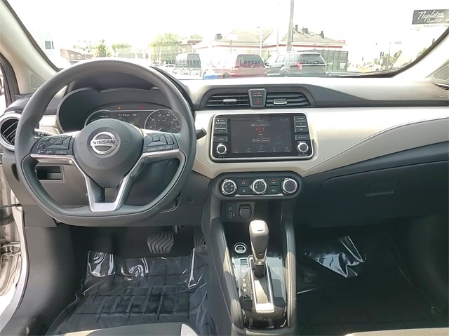 2021 Nissan Versa 1.6 SV 12