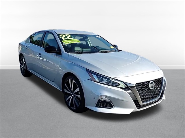 2022 Nissan Altima 2.5 SR 3