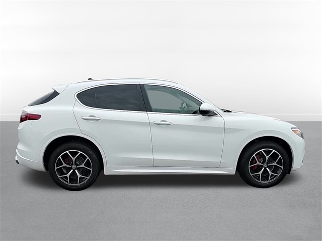 2020 Alfa Romeo Stelvio Ti 4