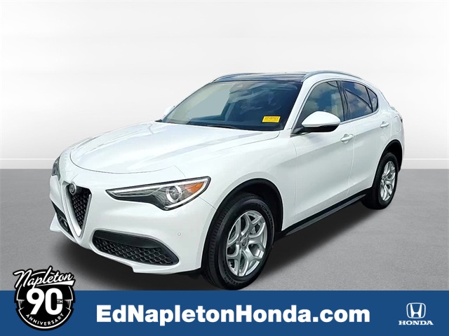 2021 Alfa Romeo Stelvio Base 1