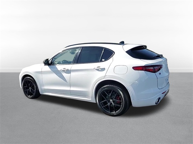 2021 Alfa Romeo Stelvio Ti 5