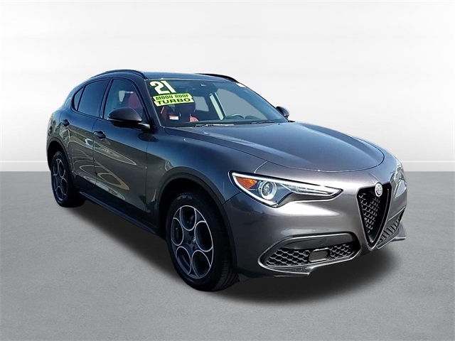 2021 Alfa Romeo Stelvio Sprint 3