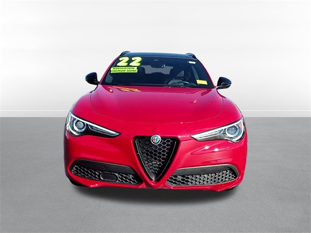 2022 Alfa Romeo Stelvio Veloce 2