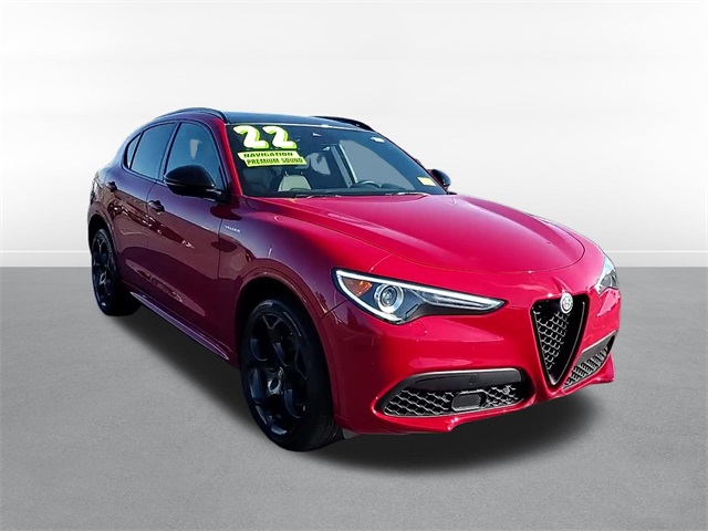 2022 Alfa Romeo Stelvio Veloce 3