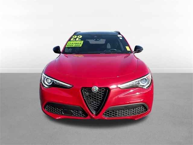 2022 Alfa Romeo Stelvio Veloce 2