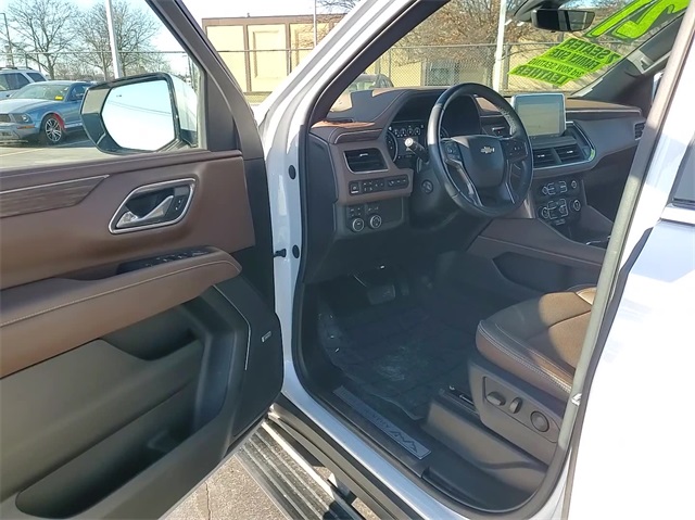 2021 Chevrolet Suburban High Country 12