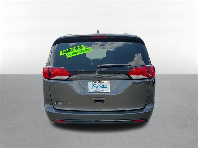 2019 Chrysler Pacifica Touring L 6