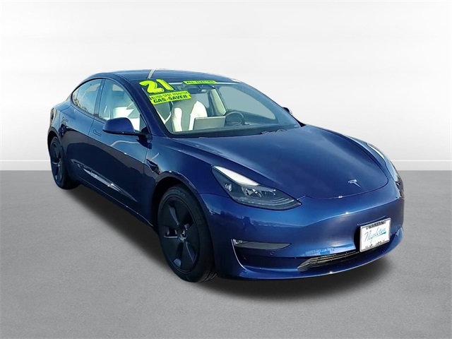 2021 Tesla Model 3 Standard Range Plus 3