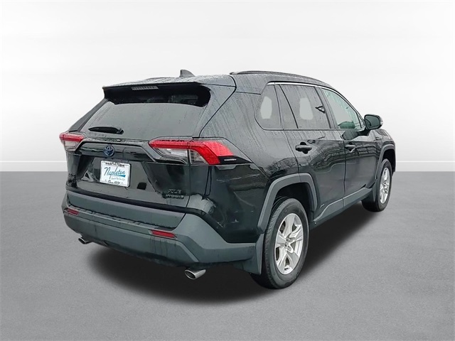 2021 Toyota RAV4 Hybrid XLE 6