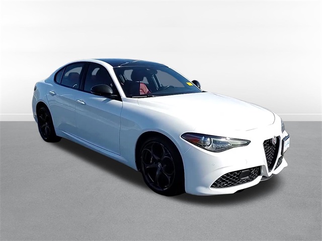 2021 Alfa Romeo Giulia Ti Sport 3