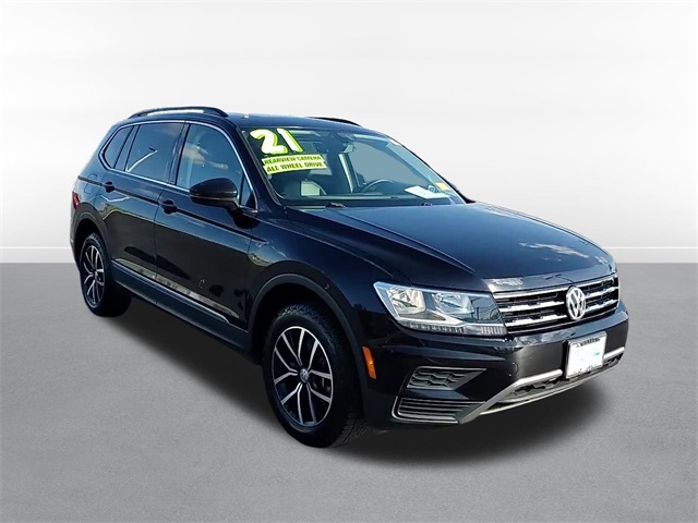 2021 Volkswagen Tiguan 2.0T SE R-Line Black 3