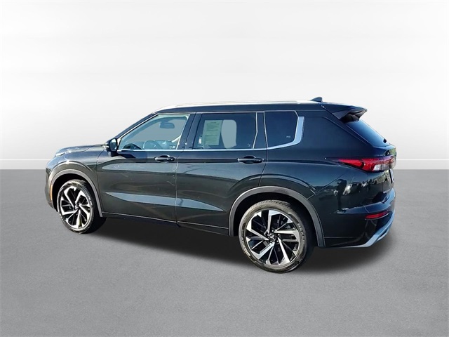 2022 Mitsubishi Outlander SEL 5