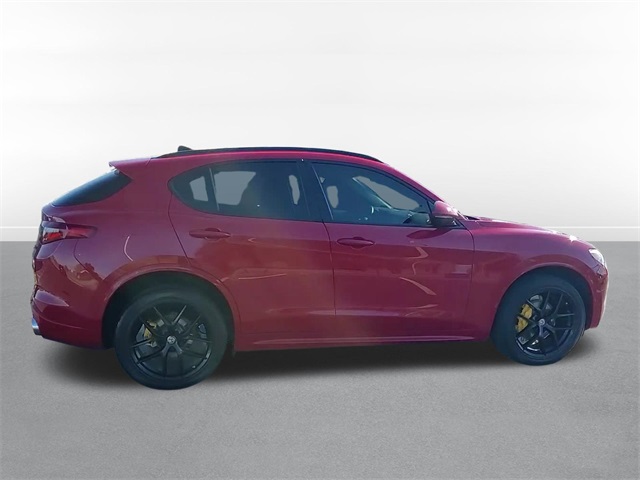 2021 Alfa Romeo Stelvio Ti 4