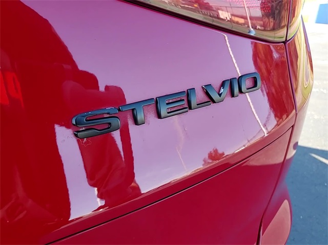 2021 Alfa Romeo Stelvio Ti 7