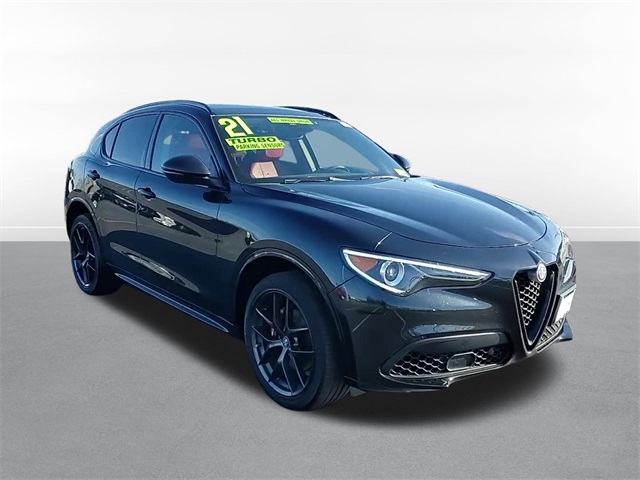 2021 Alfa Romeo Stelvio Ti 3