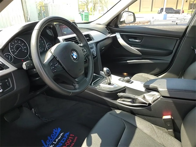 2018 BMW 3 Series 320i xDrive 18