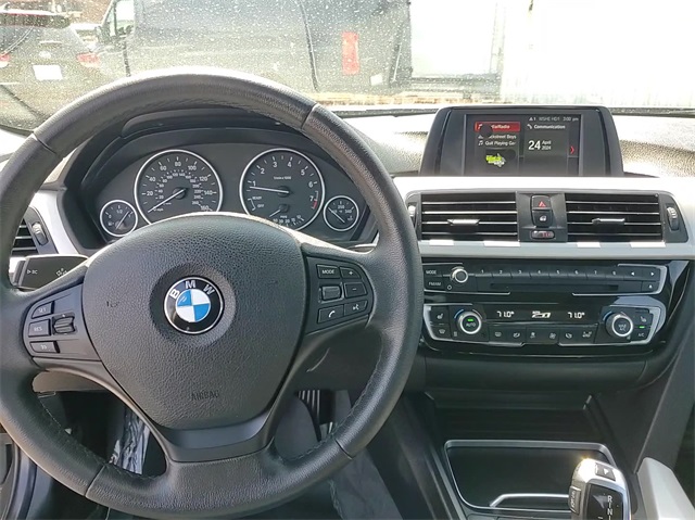 2018 BMW 3 Series 320i xDrive 27