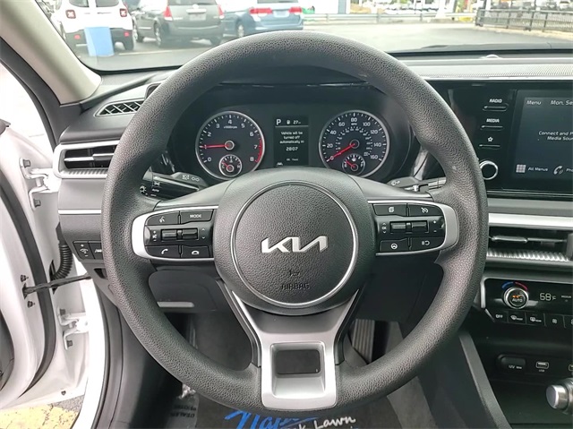 2023 Kia K5 LXS 14