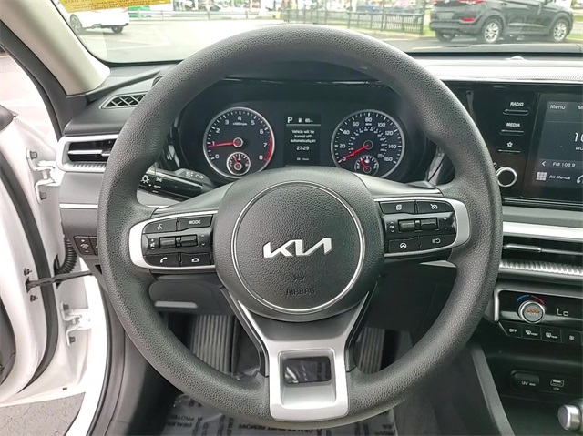 2023 Kia K5 LXS 16