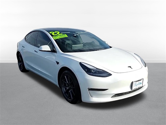 2023 Tesla Model 3 Base 3