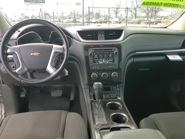 2017 Chevrolet Traverse LT 11