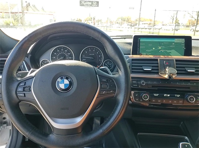 2016 BMW 3 Series 340i xDrive 26