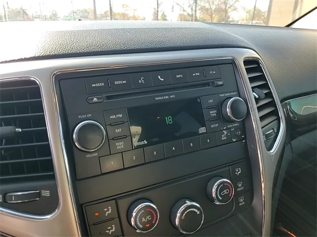 2011 Jeep Grand Cherokee Laredo 20