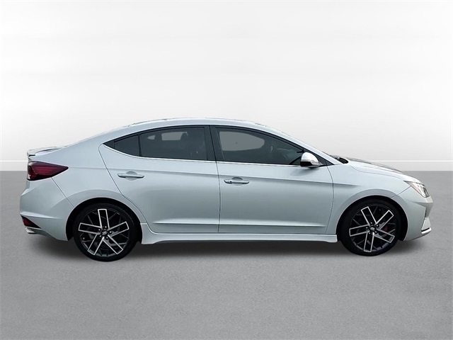 2019 Hyundai Elantra Sport 4