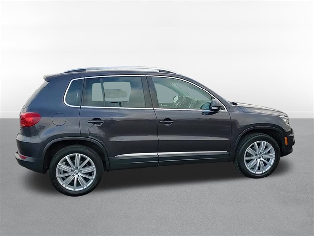 2016 Volkswagen Tiguan SE 4