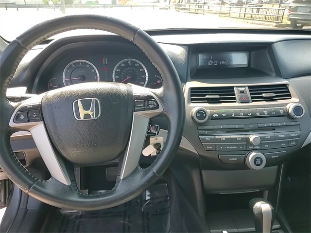 2011 Honda Accord SE 24