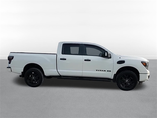 2019 Nissan Titan XD SL 4