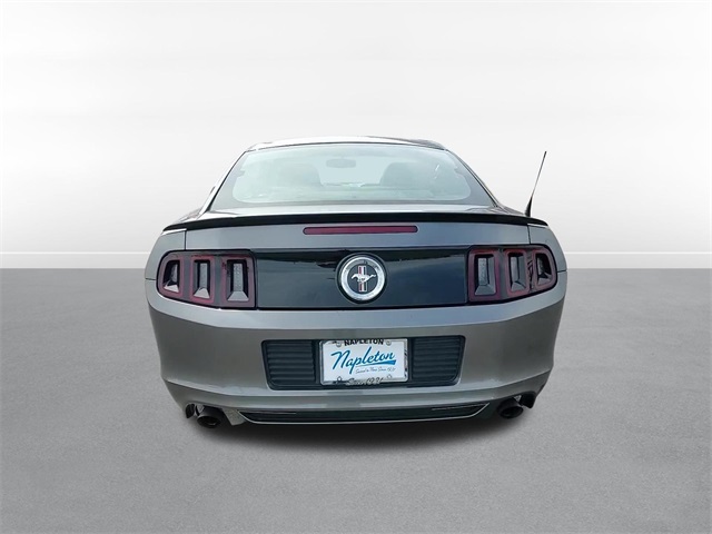 2014 Ford Mustang V6 6