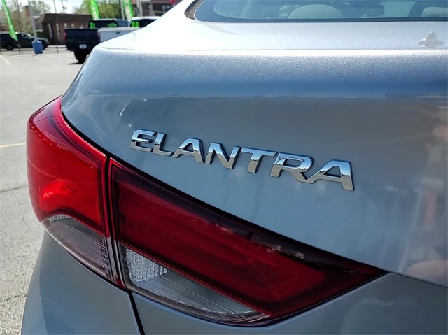 2015 Hyundai Elantra SE 7