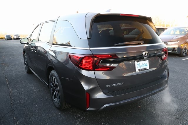 2025 Honda Odyssey EX-L 5