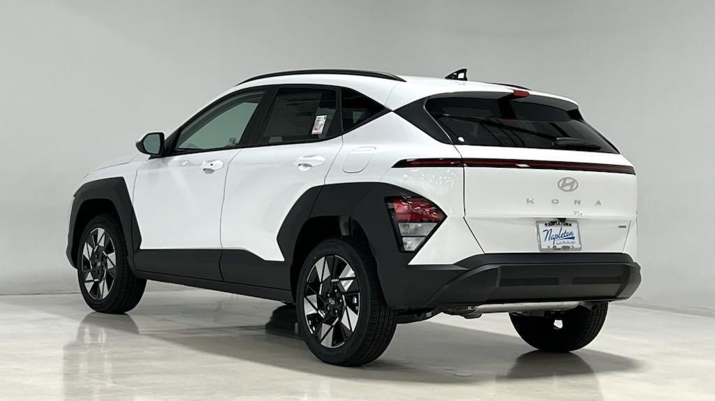 2025 Hyundai Kona SEL 4