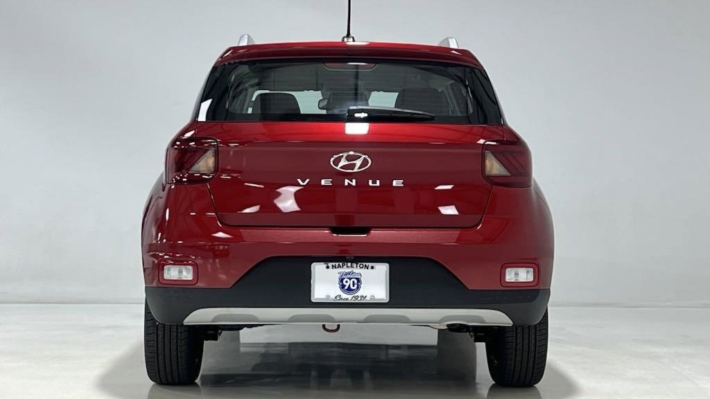 2024 Hyundai Venue Limited 5