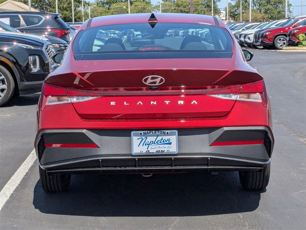 2025 Hyundai Elantra SE 5