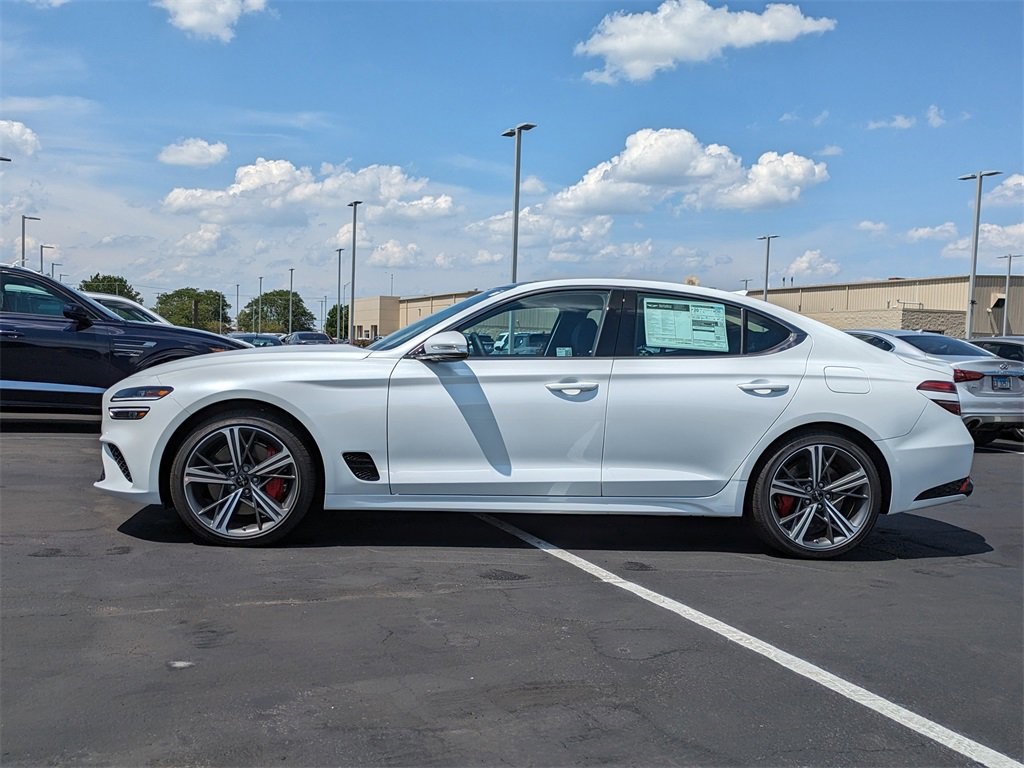 2024 Genesis G70 3.3T Sport Advanced 8