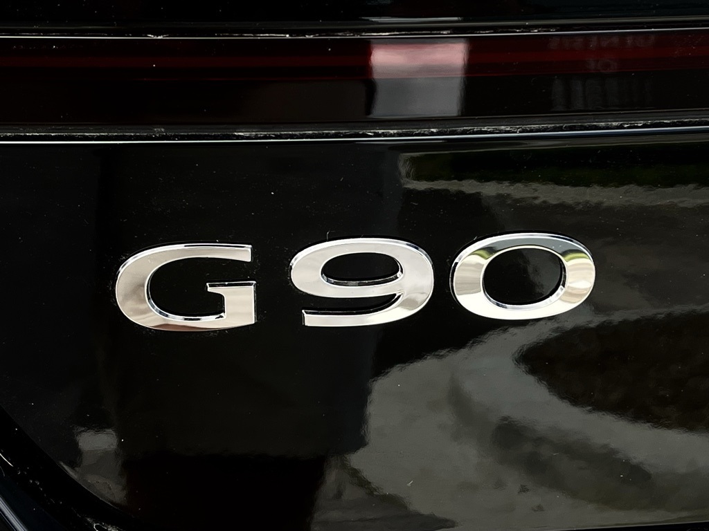 2025 Genesis G90 3.5T e-SC 12